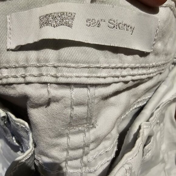 Levis 524 Demis Curve Skinny Digital Grey White Camo W 32" L 24" Capri Jeans S - Picture 4 of 5